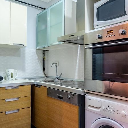 Sleek Flat 50 M To Bull Statue In Kadikoy Apartment Истанбул Екстериор снимка
